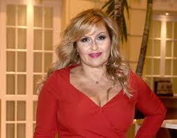 She has been married to zbigniew urbanski since april 26, 2003. Za Grosz Kultury Katarzyna Skrzynecka Krytykuje Polakow Nad Morzem