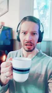 Ace Champion 👽 (@itsacechampion)