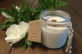 Breath Of Gardenia Jasmin Gardenia Magnolia White Musk 100 Etsy 100 Soy Candles Soy Candles Gardenia Candles