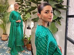 Photos Alia Bhatt Is A Sight To Behold In A Green And White Salwar Suit Hindi Movie News Times Of India Alia bhatt is an indian actress and a singer who is popularly known for his cuteness and her good acting roles. photos alia bhatt is a sight to behold