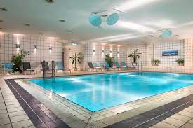 The venue boasts a central location in the centre of berlin. Ideal Location In Berlin Holiday Inn Berlin City West