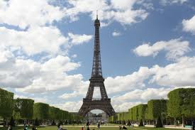 You can travel to the eiffel tower on different metro lines. 500 Tour Eiffel Pictures