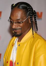 Snoop Dogg Wearing A Leather Yellow Jacket Black Hair Braids Hairstyles 2019 White T Shirt Braids For Boys Box Braids Men Braids For Black Hair
