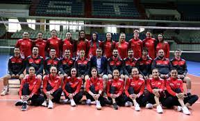 Maybe you would like to learn more about one of these? Filenin Sultanlari Hazirliklarini Tam Kadro Surduruyor Voleybol Plus