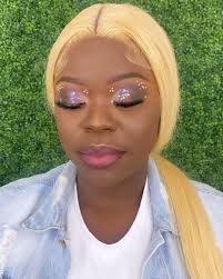 𝐉𝐞𝐧𝐞𝐯𝐚 𝐙𝐨𝐲𝐚 𝐄𝐝𝐰𝐚𝐫𝐝𝐬