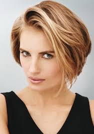 Modele Coiffure Carre Court Degrade Coiffure Carre Court Cheveux Courts Carre Coupe De Cheveux