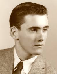 William Hetzel's Instagram, Twitter & Facebook