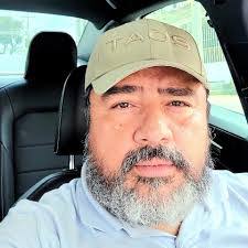 Manuel Mandujano's Instagram, Twitter & Facebook