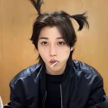 Lorena Kiefer (lorelorekk)