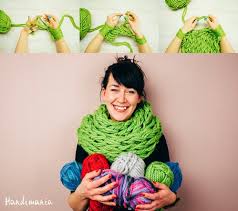 With these top arm knitting patterns, you can make everything from a cozy infinity scarf to a pretty bath mat, all in less ditch your knitting needles and use your arms to create these giant knitting projects! 23 Insanely Clever Arm Knitting Projects And Techniques Diy Crafts