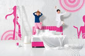 غرفة النوم المشتركة ومشاكل الأخوات مجلة سيدتي