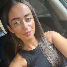 Stephanie Ayoub's Instagram, Twitter & Facebook