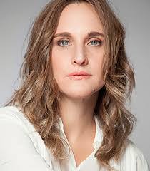 Stephanie Weiss's Instagram, Twitter & Facebook