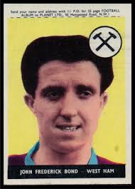 26 Terence Medwin A&BC 1958/59 Topstars Footballers Planet