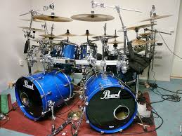 Huge Pearl Drum Kit Two Questions Come Immediately To Mind How Much Does All That Cost And How Long Would It Take To Pearl Drums Pearl Drum Kit Drum Kits
