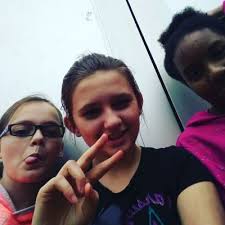 Savannah Langley (@svalangley)