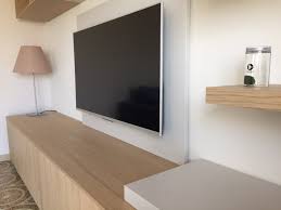 Panneau Meuble Tv Dote De Passe Cables Diotti Com Cacher Fils Tv Murale Tv Murale Meuble Living