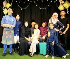 Penampilan terbaru mantan raja permaisuri agong hajjah via. Kehidupan Selepas Poligami Kisah Datin Nana Sebagai Isteri Pertama Ini Memang Istimewa Mulia Sungguh Hatinya Nona