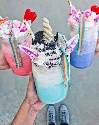 25 Desserts So Good Looking You D Be Ok Leaving Your Family For Them Yummy Food Dessert Starbucks Drinks Recipes Unicorn Milkshake