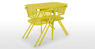 Tice Ensemble Table Et Chaises De Bistro Compactes Vert Chartreuse Made Com Terrassen Stuhle Metall Design Gartenstuhle