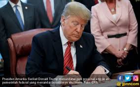 Pm warned of meat industry's brexit pain. Malam Terakhir Sebagai Presiden Donald Trump Beri Hadiah Kepada Imigran Venezuela Jpnn Com