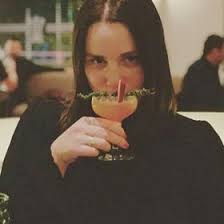 Elaina Ware (waresyourdinnerat)