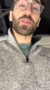 Be careful with those quick transitions. 😅 #flooring #construction