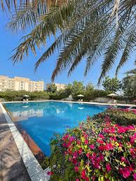 Free internet in the hotel, free internet in the rooms, 4 stars, smoking forbidden, spa, bar, outdoor pool, billiards, massage services, currency. Ljznpa3zv00zm