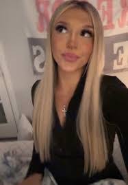 Nikki Dalessandro's Instagram, Twitter & Facebook