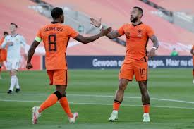 When memphis depay was named biggest talent of the dutch eredivisie in 2015, his price was a cruyff court (a very neat artificial grass court from the cruyff foundation), built wherever he liked. Memphis Depay Equalises Late As Netherlands Draw 2 2 With Scotland