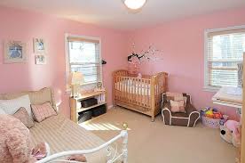 500 kinderzimmer madchen ideen kinderzimmer fur madchen kinder zimmer kinderzimmer. Babyzimmer Madchen Rosa Beige Teppichboden Holz Mobel Kinderzimmer Kinder Zimmer Teppichboden Kinderzimmer