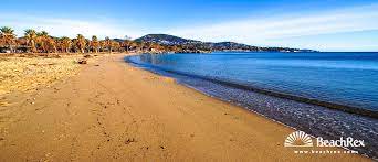 Die historie der stadt geht bis in das mittelalter zurück. Strand Du Port Grimaud Grimaud Var Frankreich Beachrex Com