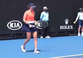 Podanie to w tegorocznym australian open największy sojusznik igi świątek. Iga Swiatek Z Latwym Awansem Do Ii Rundy Australian Open Odpadl Hubert Hurkacz Magazyn Sportowiec Wywiady Analizy Komentarze Sportowe