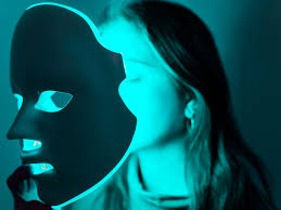 Led Light Therapy For Skin Benefits Tools To Use At Home Expert Insight Allure