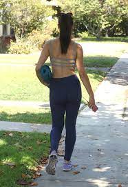 Kira kosarin biography &body statistics. Pin On Kira Kosarin