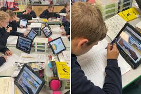 Kylieluvzyou nudes she told me she does not kiss at all and