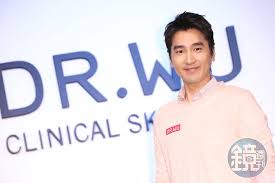 趙又廷洩四年婚甜蜜撇步：「就是透明化」 - 鏡週刊Mirror Media