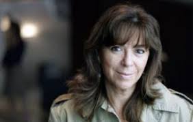 A Grècia sents música en grec, i a Catalunya, en anglès'