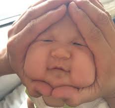 Trend For Squashing Your Baby S Face Into A Triangle Shape Goes Viral Funny Baby Faces Cute Asian Babies Baby Face Meme