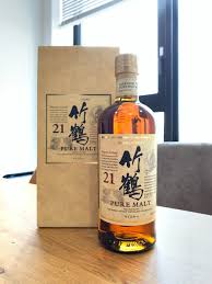 竹 鶴 21 年 定価