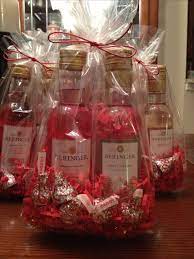 Baby Shower Prizes Your Guests Will Actually Love Tulamama