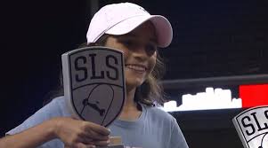 But you might too if you'd been skating for seven hours nonstop. Historico Aos 11 Anos Rayssa Leal A Fadinha E Campea Da Etapa De Los Angeles Da Sls 2019 Skate Ge