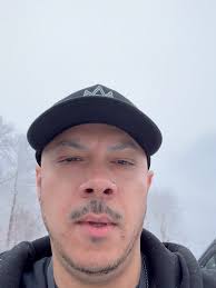 Choose your fighter ❄️☀️