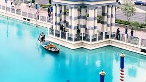 Indoor & Outdoor Gondola Rides | The Venetian® Las Vegas