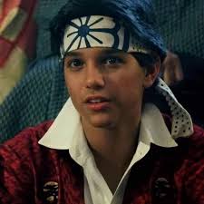 What are Daniel LaRusso's belt rank in KK1, KK2, KK3, and Cobra Kai? :  r/cobrakai