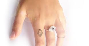 Image Result For Hamsa Tattoo Minimal Dovme Fikirleri Dovme Tattoo