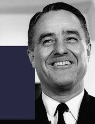 Paul Varnado's Instagram, Twitter & Facebook