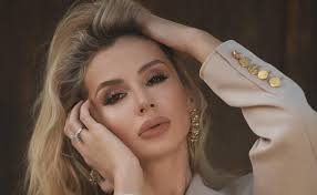 Switlana loboda (1982) ist eine ukrainische sängerin. Snvi4m40uj5vmm