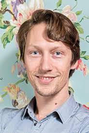 Den som påstår att hen inte vill ligga med simon j berger, ljuger. Jag Var Tidigt En Ufo Typ Icakuriren