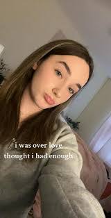 Danielle Plunkett's Instagram, Twitter & Facebook